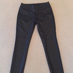 Hue faux leather black pants back pockets size S